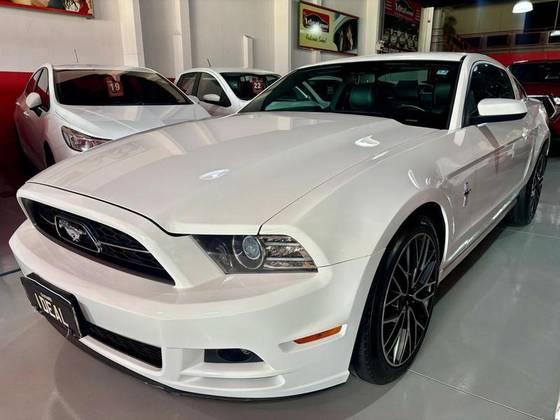 FORD MUSTANG 3.7 V6 GASOLINA AUTOMÁTICO
